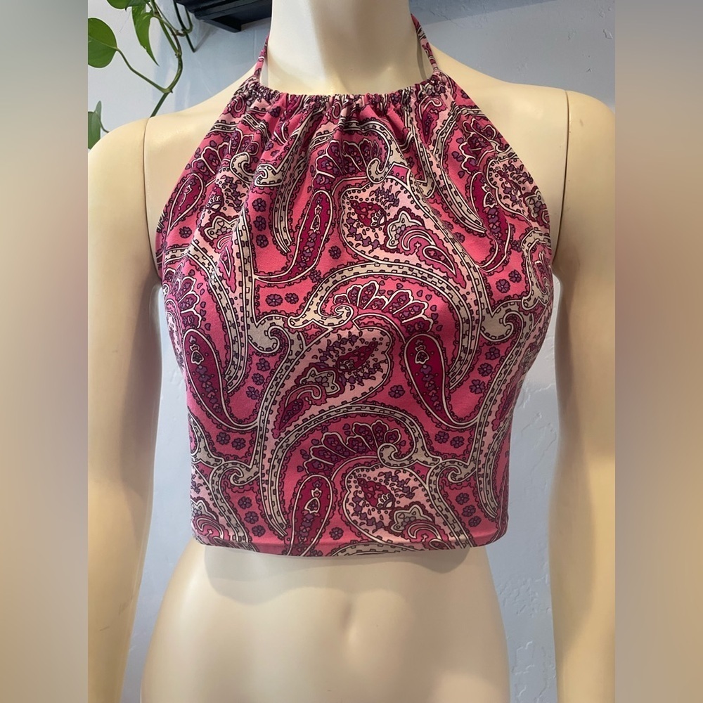 Y2K, wet seal, 100% cotton Pink Paisley Halter Top size small
